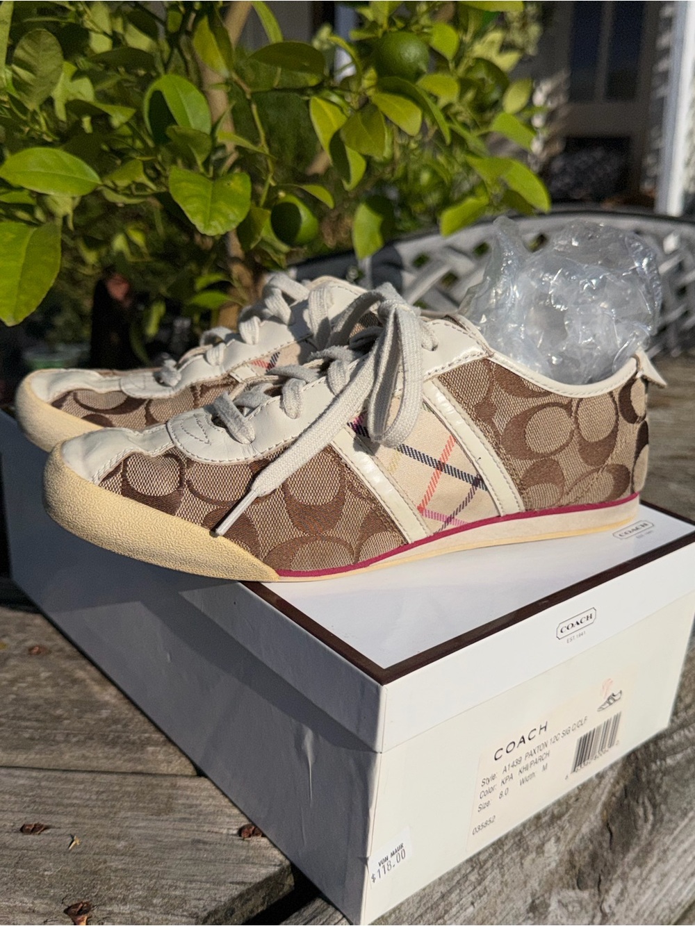 Vintage 2009 Coach Sneakers Women's 8 M White Leather Lace Up Style PAXTON